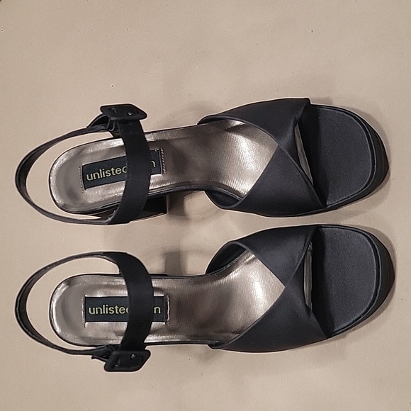 Unlisted Size 7.5, Black, Twist Front, Chunky Heel Sandals. NEW without tag. - Picture 2 of 7